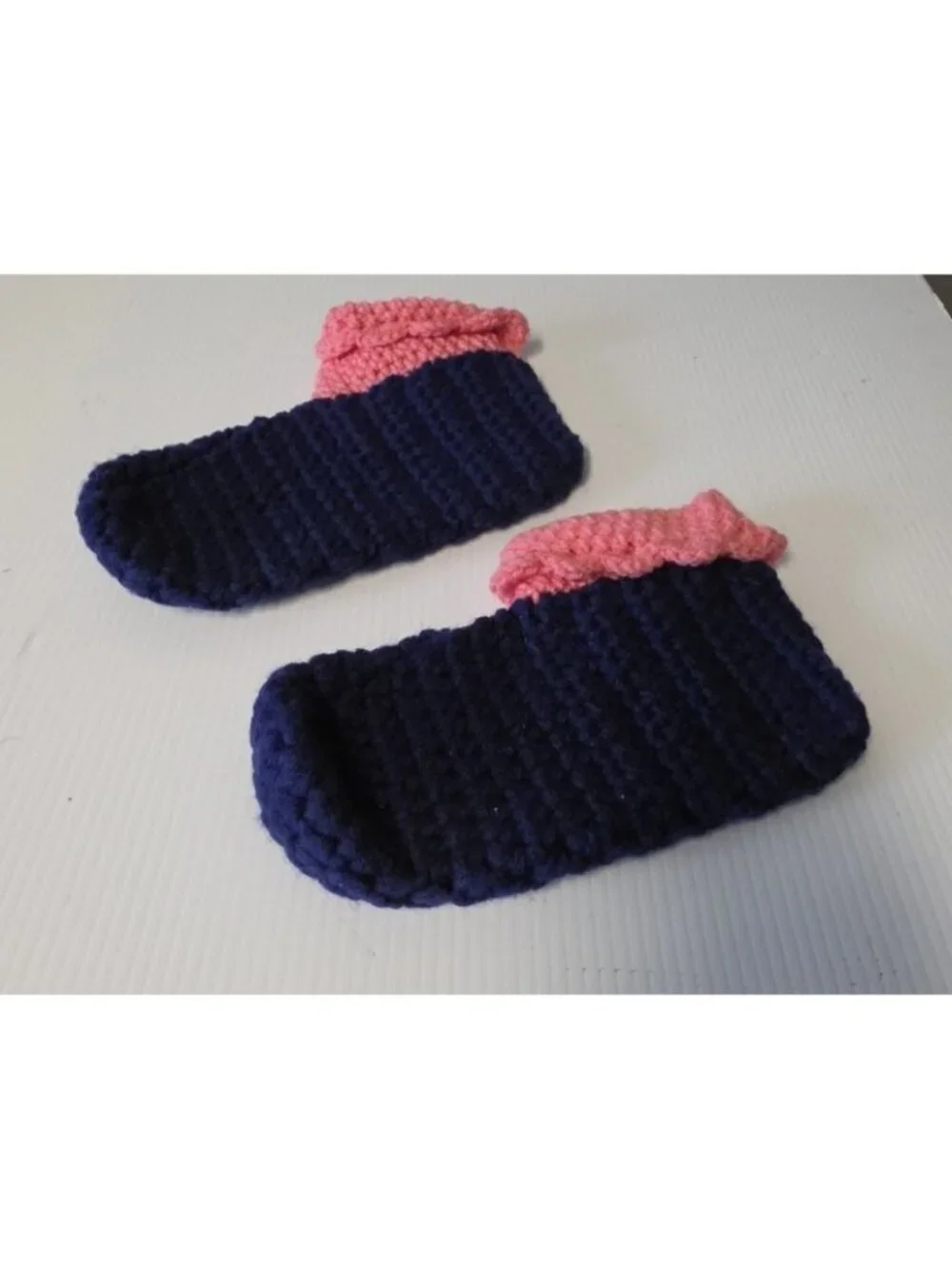 Brand New Set of 2 Homemade Boys Girls Knitted Booties Pink Navy Blue Maroon